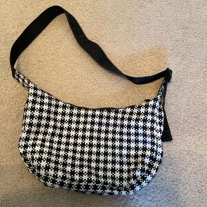 BAGGU   Medium Crescent Bag